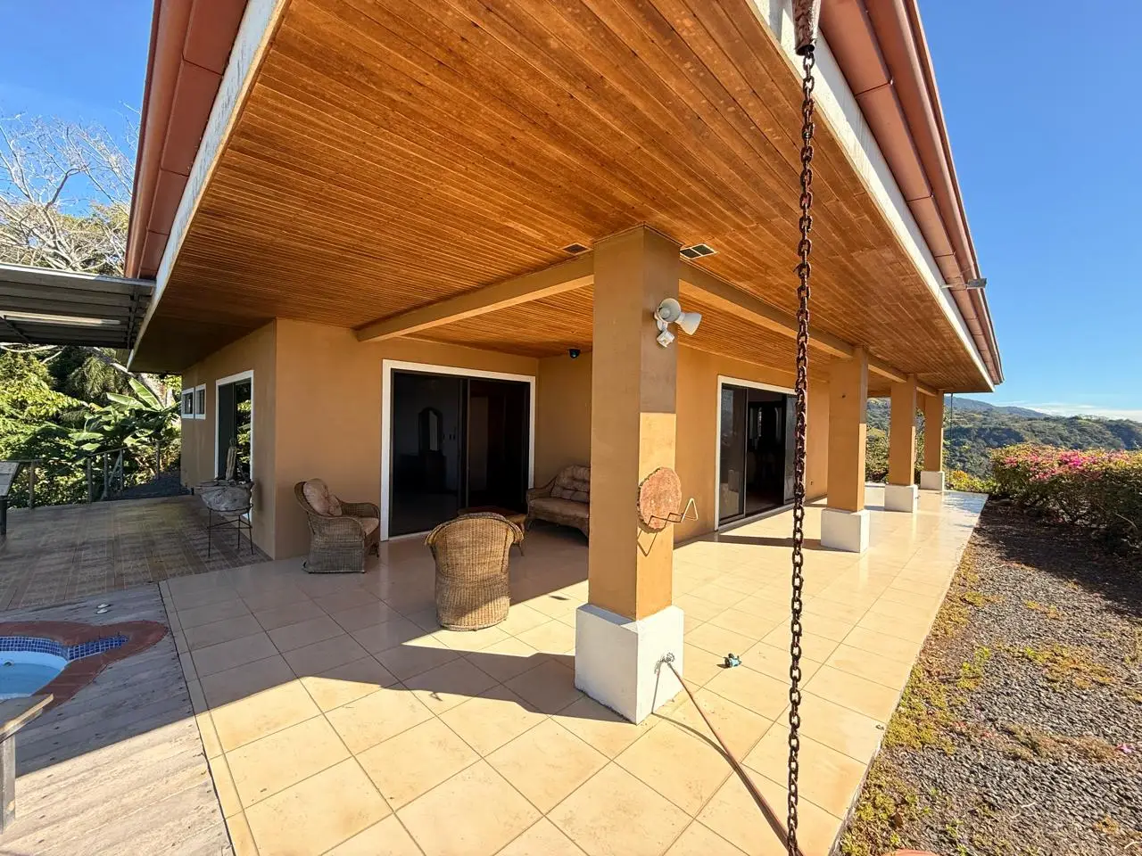 Panoramic Views & Hot Tub Oasis: in Orotina, Alajuela, Costa Rica - image 11