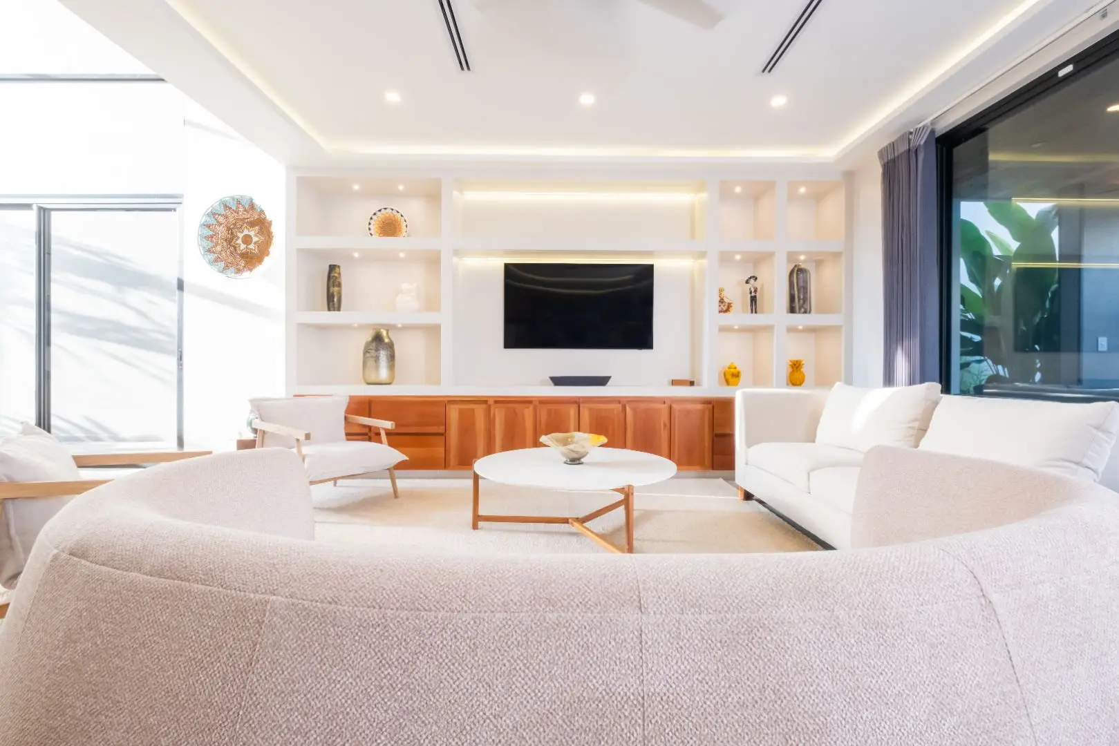  Luxury Villa in Jaco Beach - image 2