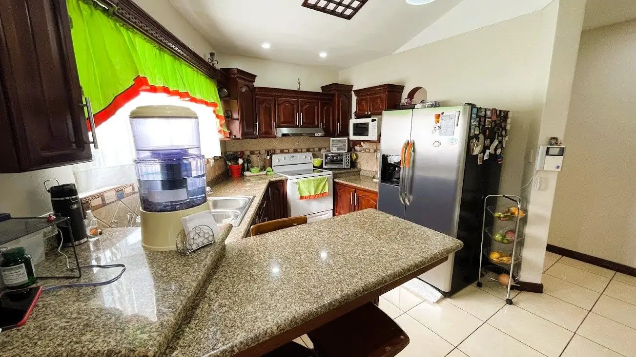 RESIDENTIAL PROPERTY  FOR SALE IN SAN RAMOM, ALAJUELA - image 6