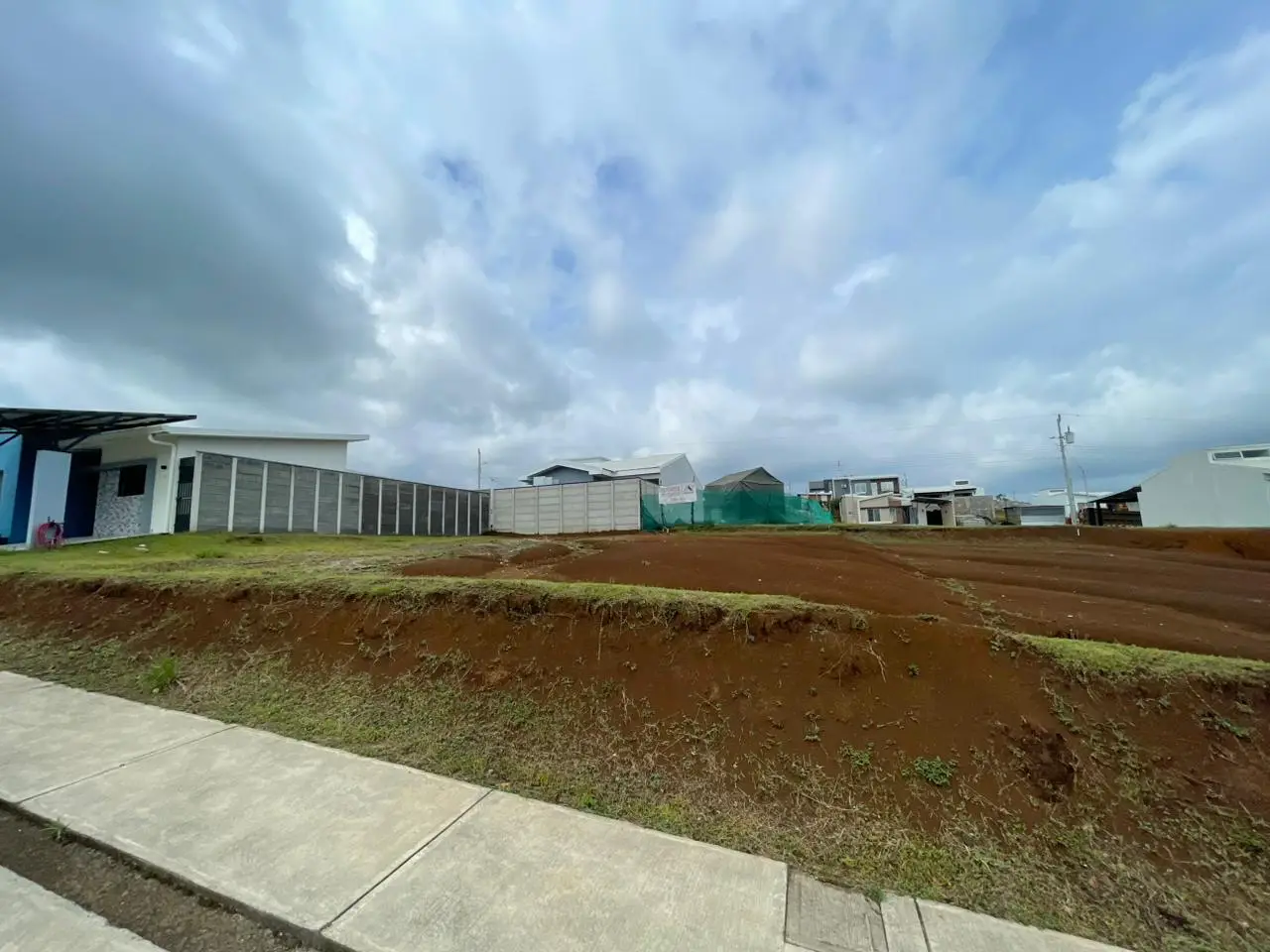 Prime 198 sqm Residential Lot for Sale in Tacares, Grecia - image 1