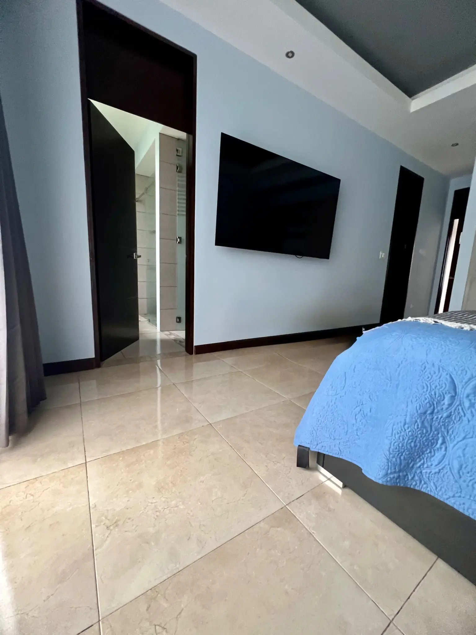 Modern Home in La Garita – Residencial El Bosque - image 15