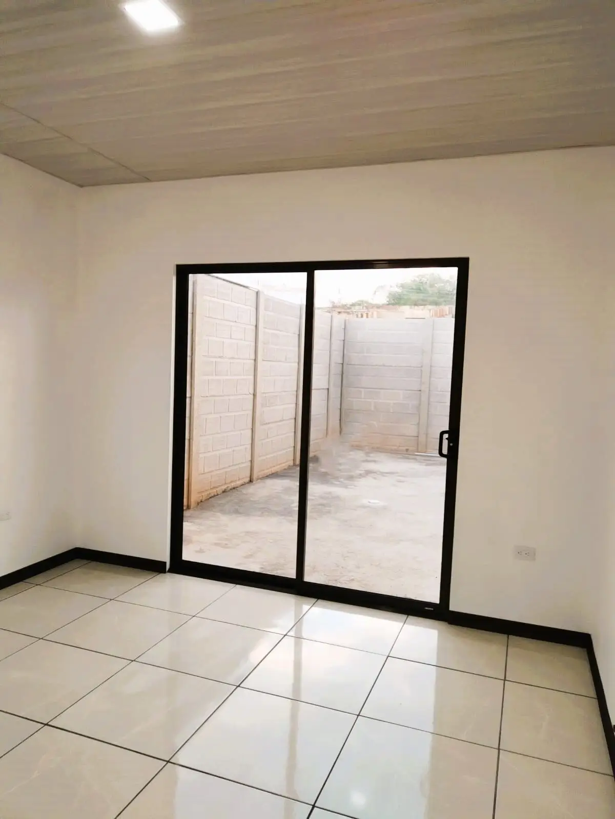 HOUSE FOR SALE IN PALMARES, ALAJUELA - image 9