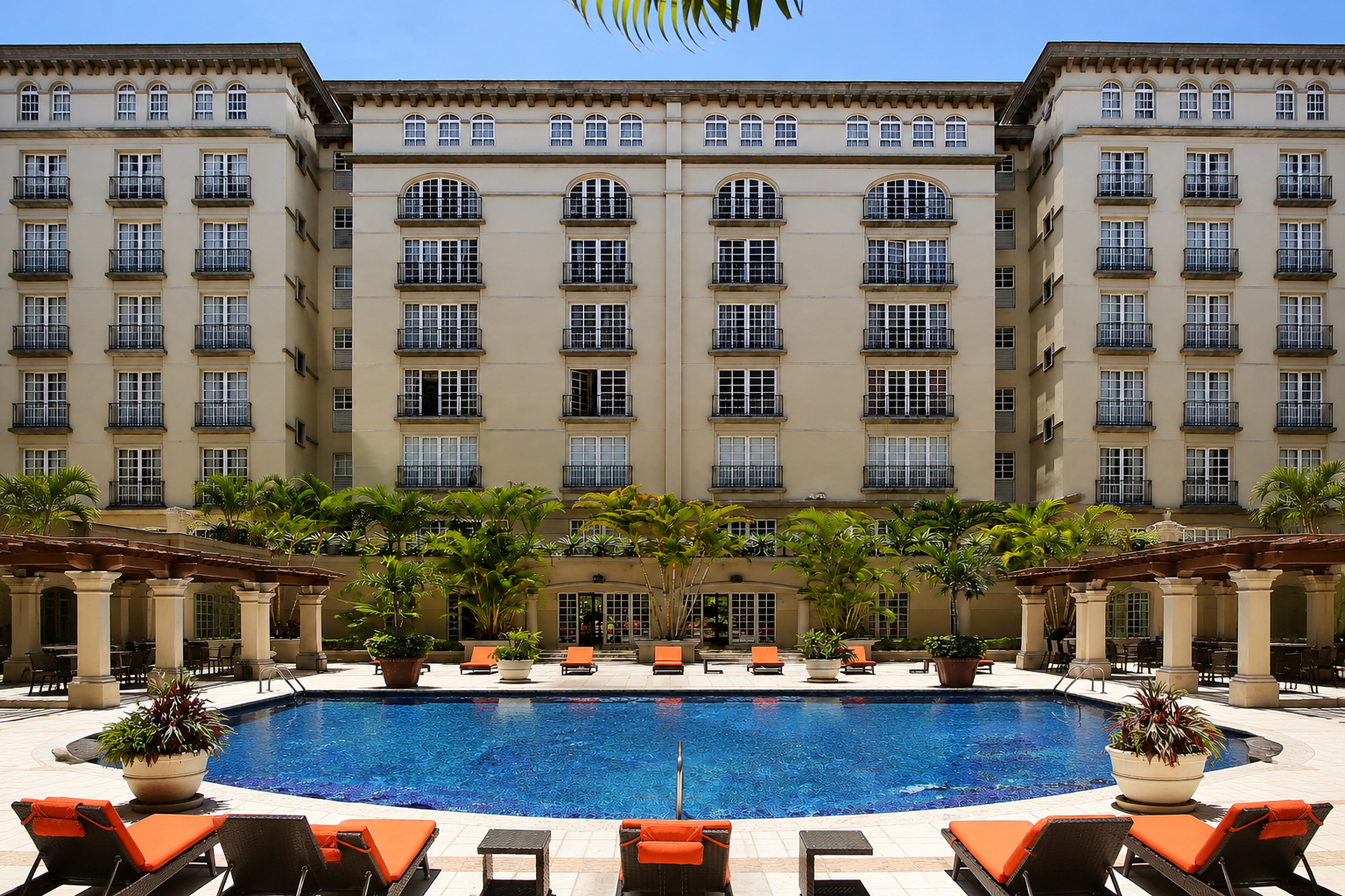Sale & Rent / Costa Rica Luxury 2-BR, 3.5-BA Apartment in San Rafael, San José with Premium Amenities - image 3