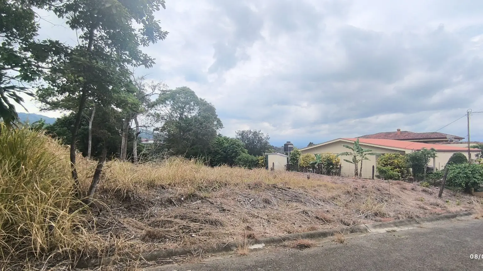 Tranquil Living in Atenas – Beautiful Lot with a Perfect Climate and Natural Beauty in Santa Cecilia, Atenas, Costa Rica - image 5