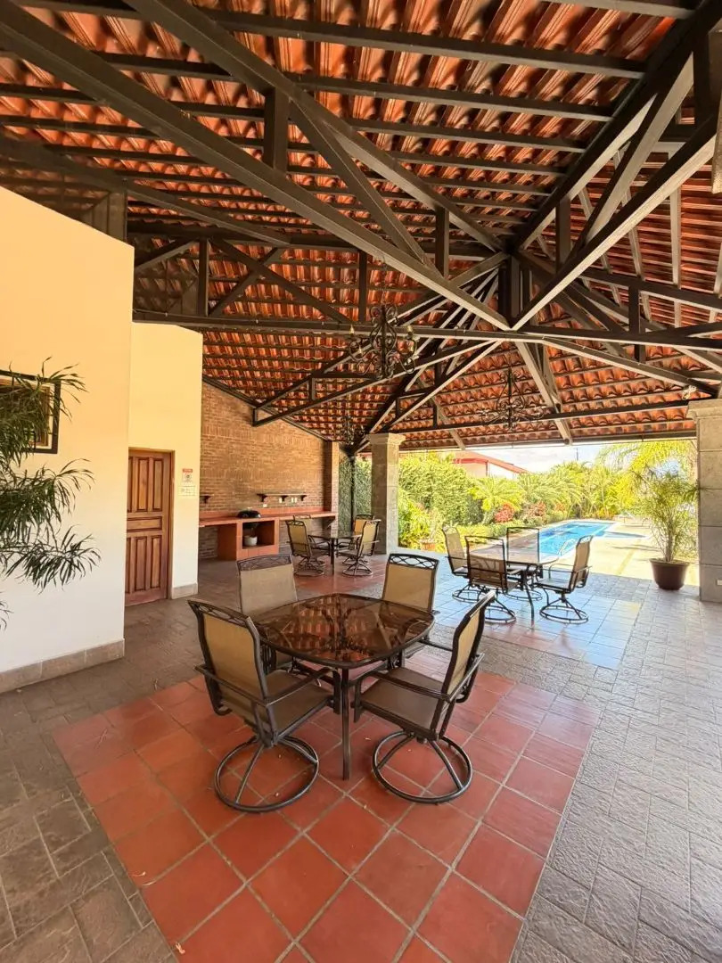 Residencia con vista a las montañas en exclusivo condominio boutique en Las Pampas – Santa Ana - image 2