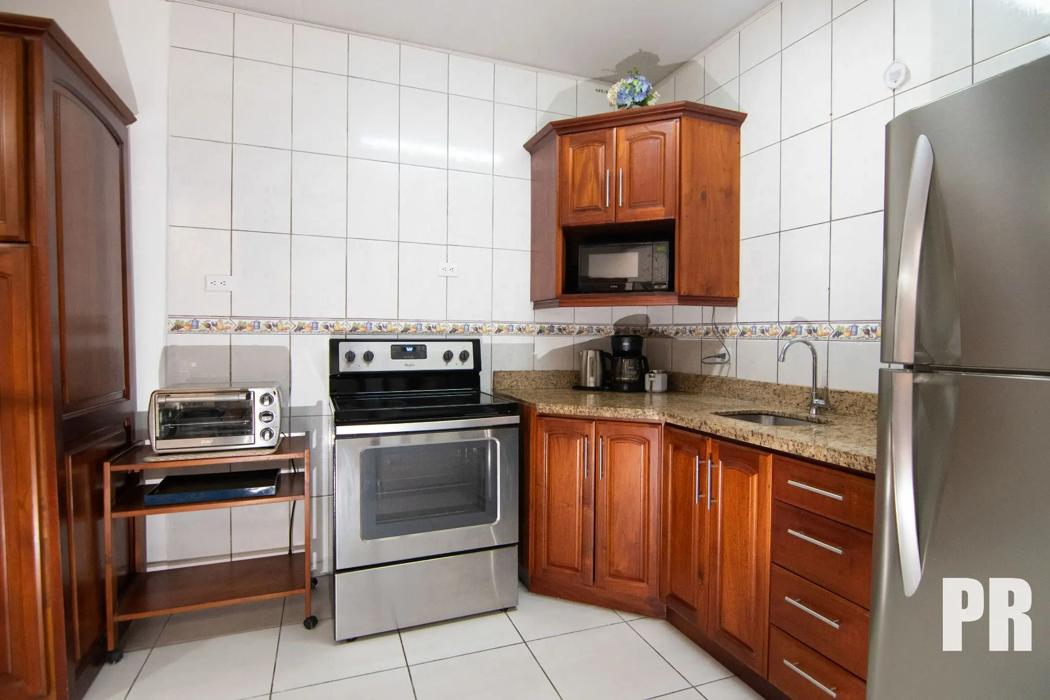 Income Property with Three Independent Apartments in Roosevelt, San Pedro Montes de Oca - image 2