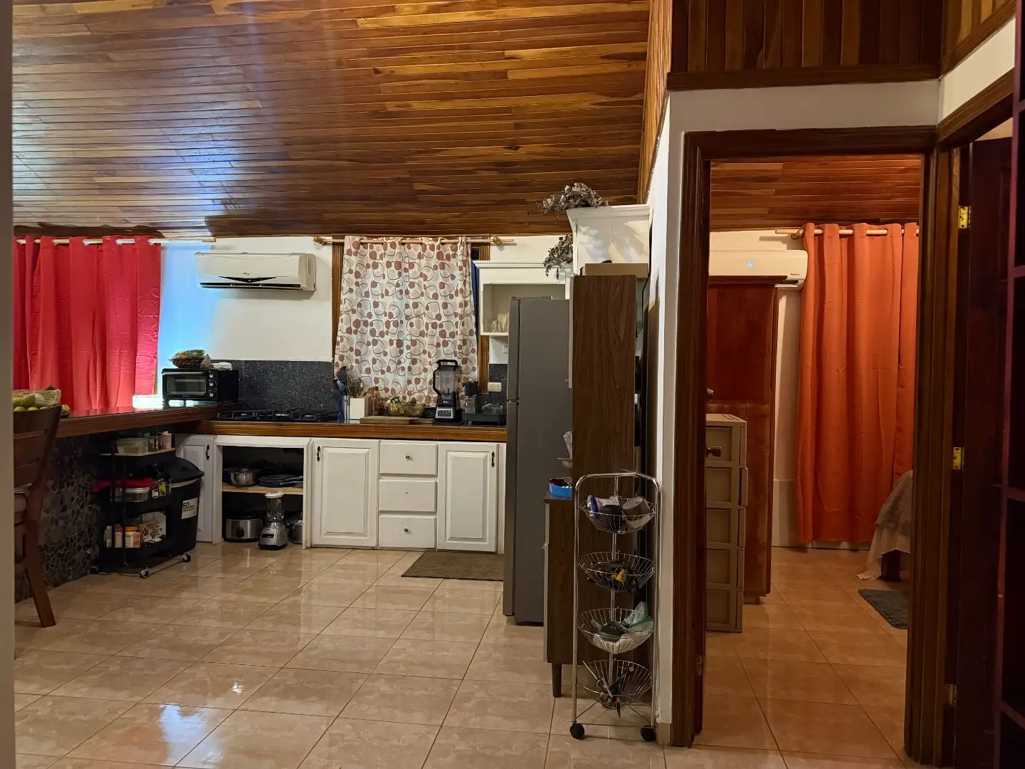 Prime Investment 4-Bedroom Jacó Beach Jacó  - image 8