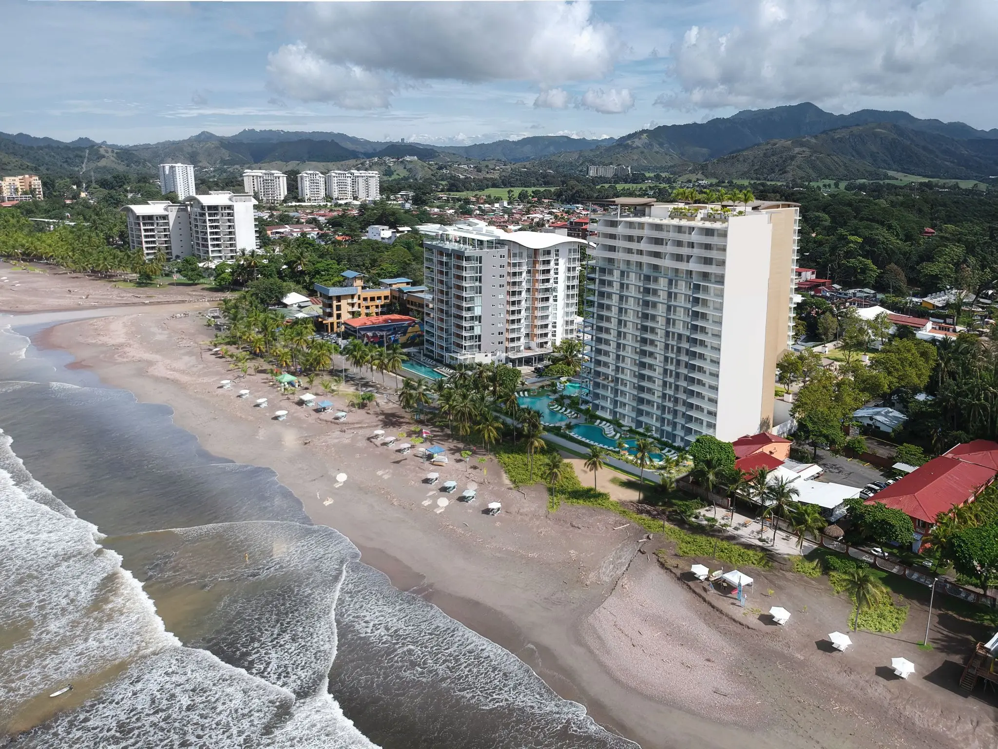 The Coastal Point: Luxury 3-Bed Beachfront Ocean View Condos in Jacó  - image 6