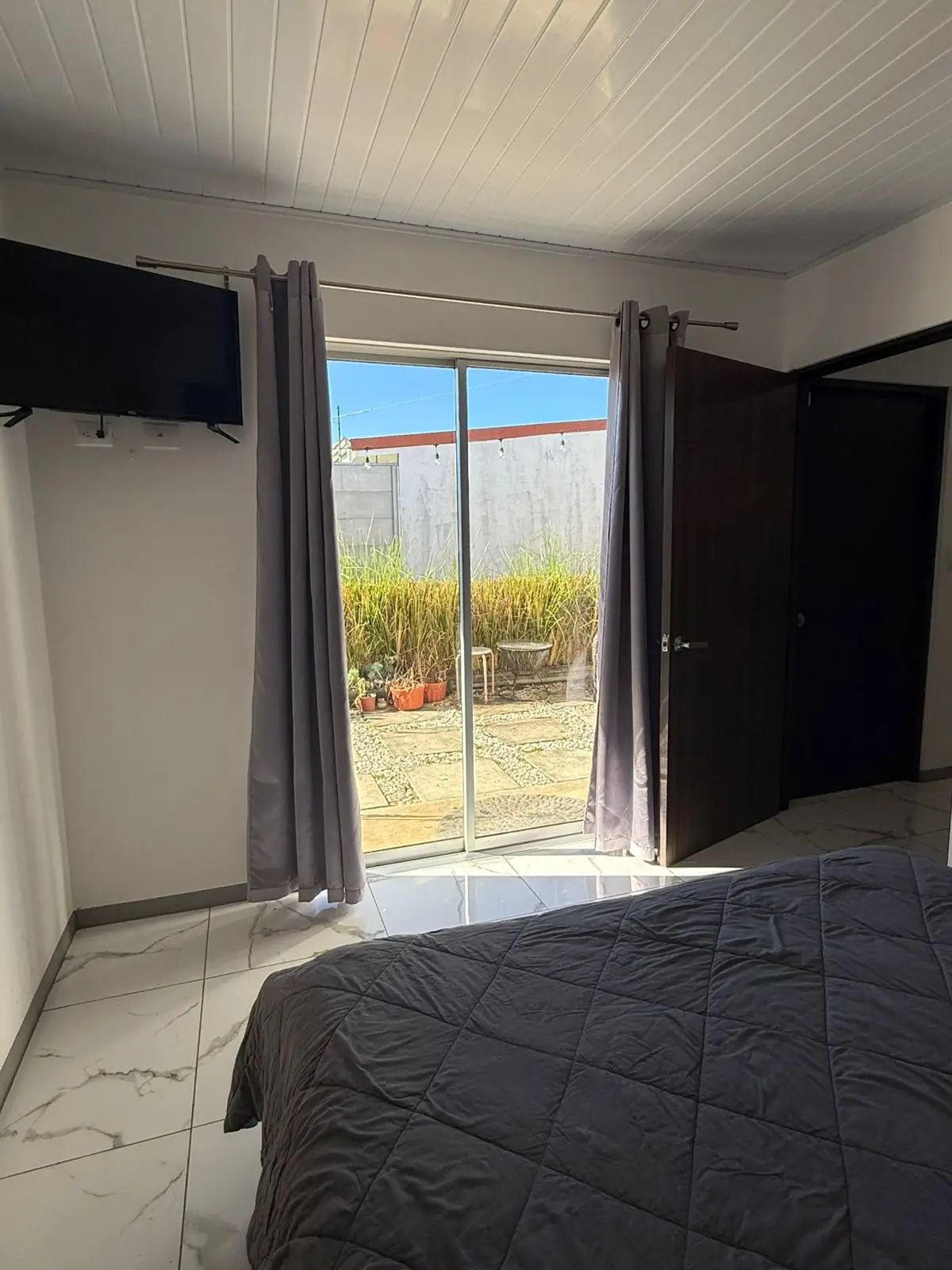 Modern and elegant house in Zaragoza de Palmares with an excellent location. - image 7