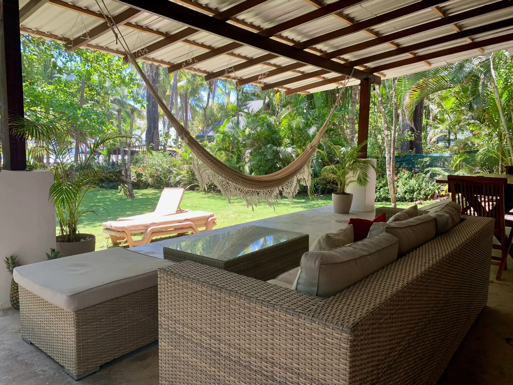 Oceanfront 3 Bedroom Home with Terrace, Surf & Sunset Views - image 2