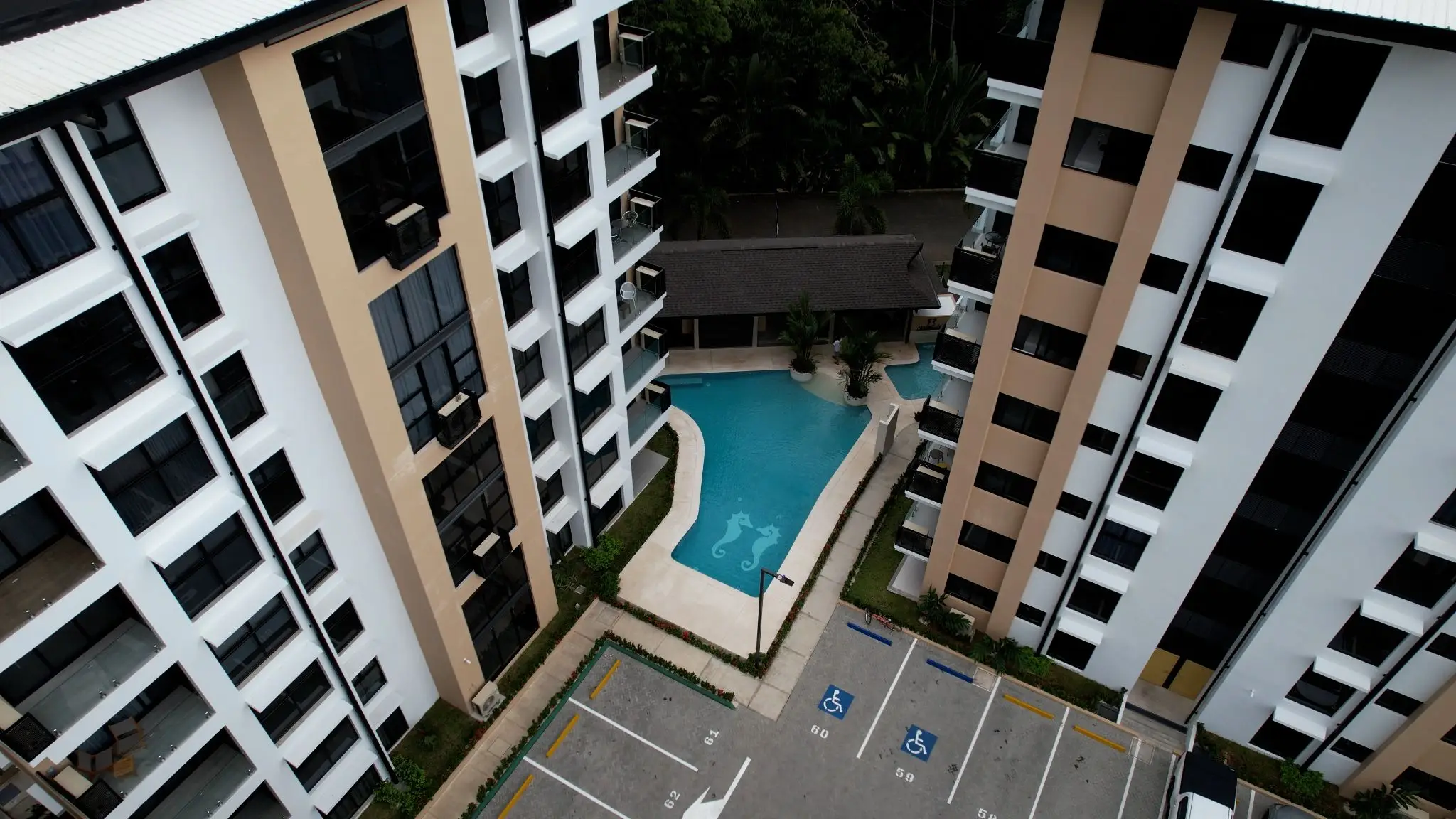 Modern & Cozy 2-Bedroom Apartment in Costa Rica - image 4