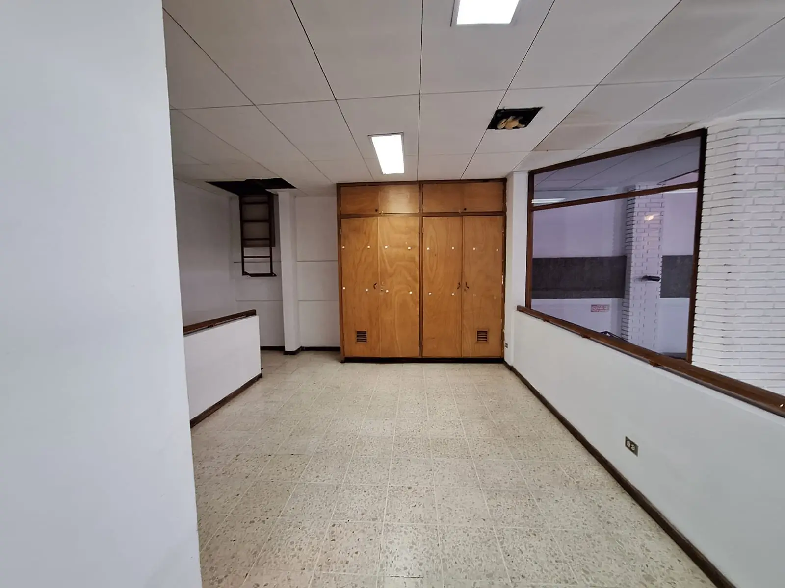 Prime 741sqm Modern Commercial space in Escazú, San José - image 13