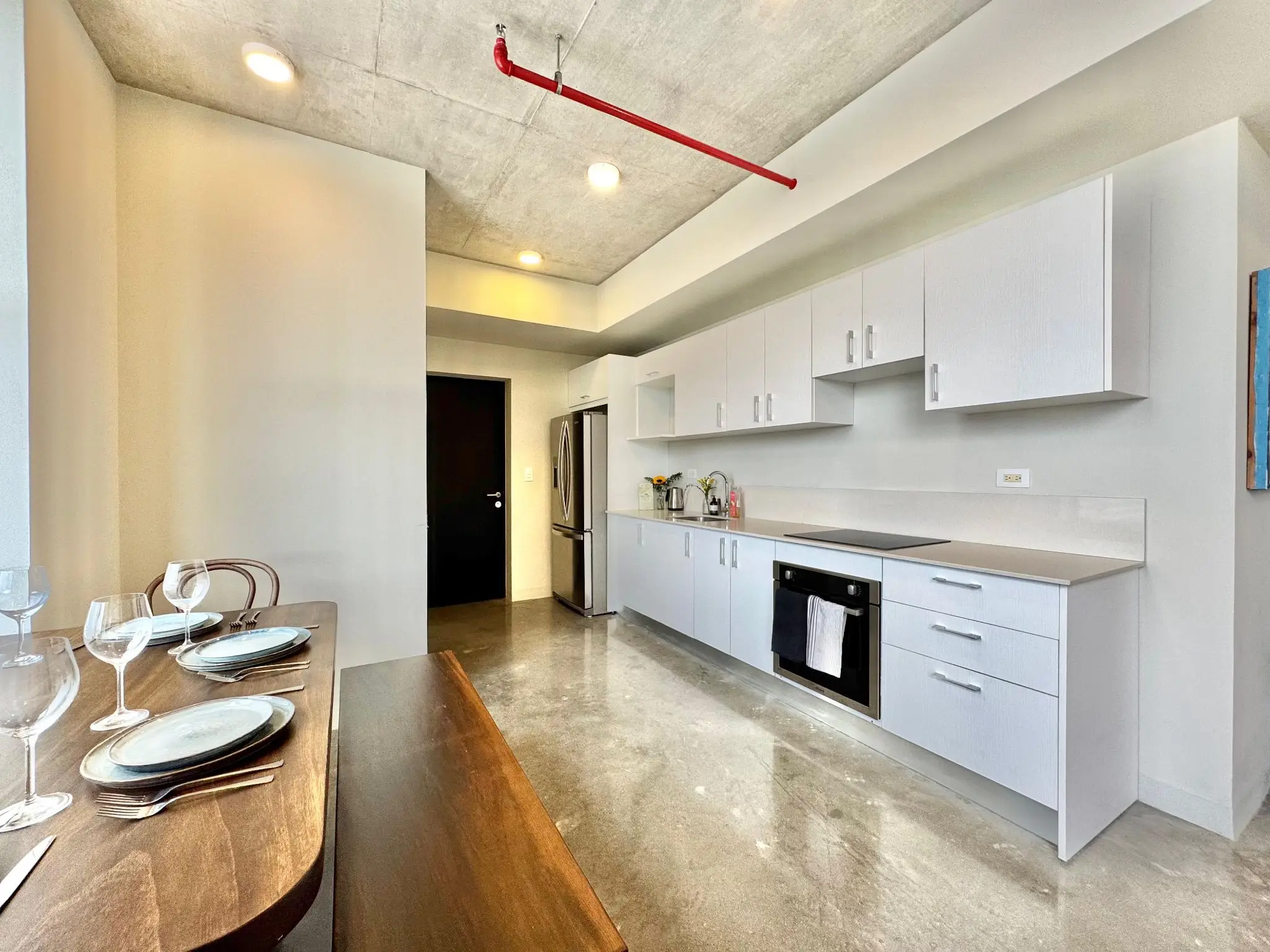 Modern 2-Bedroom Apartment with Panoramic City & Mountain Views in San José - image 10