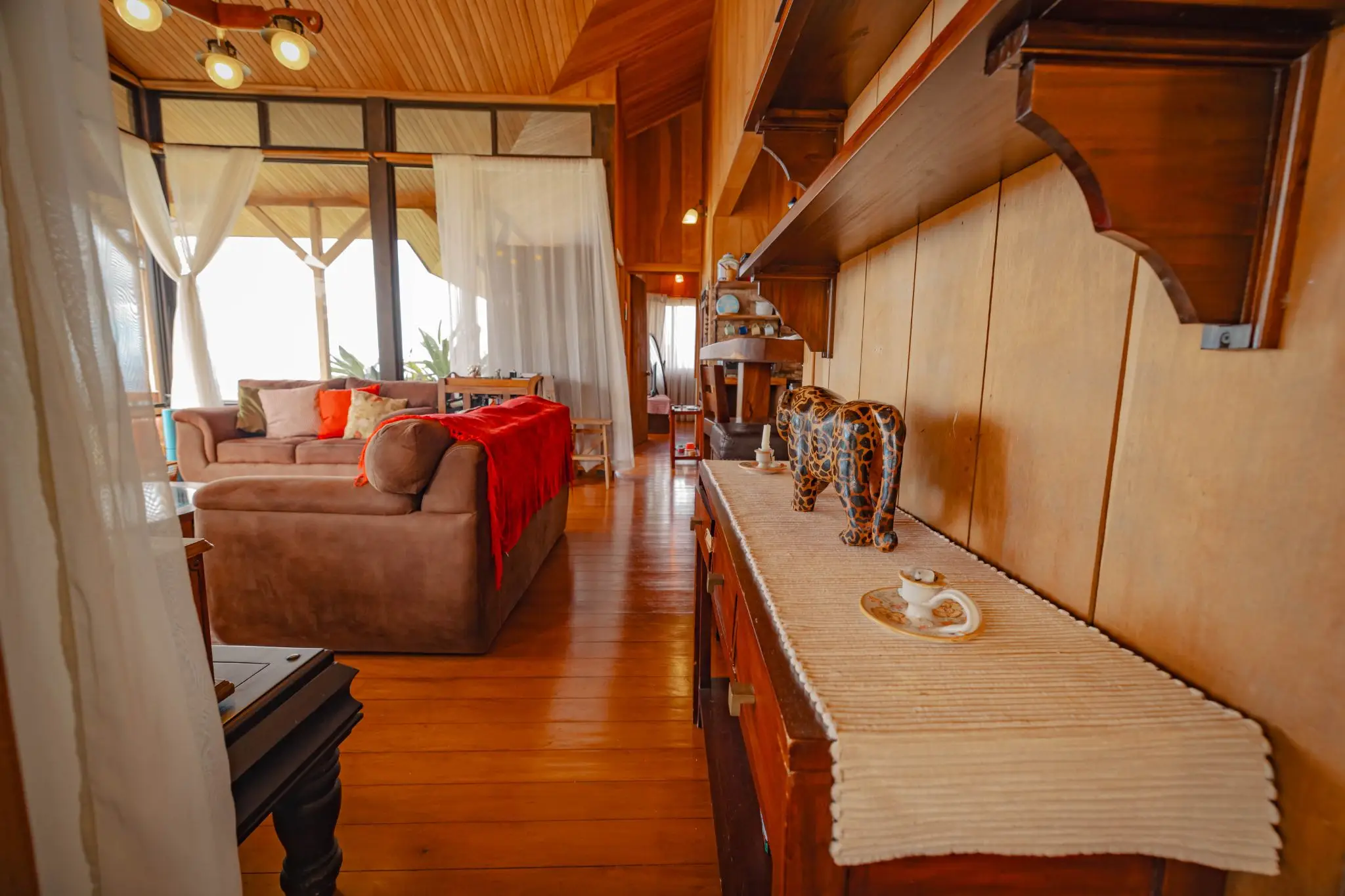 12,000 Sqm Beautiful Sunset Investment Property in Abangares, Guanacaste - image 3