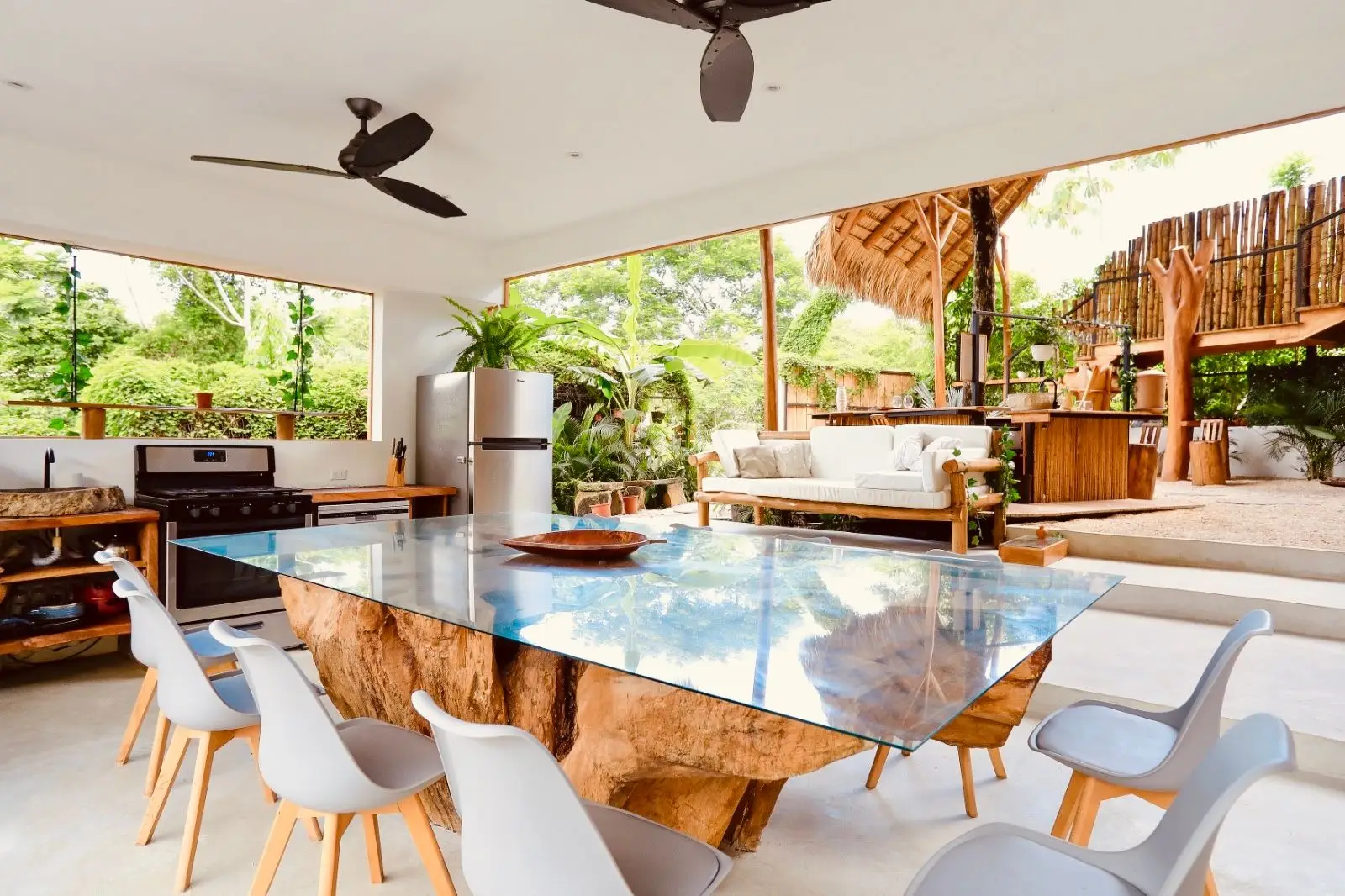 Income Producing Eco Lodge Near Santa Teresa & 7 minutes to Hermosa  - 13 bedrooms  - Yoga Deck , Spa, Sauna  | Proven Success for Investors - image 4