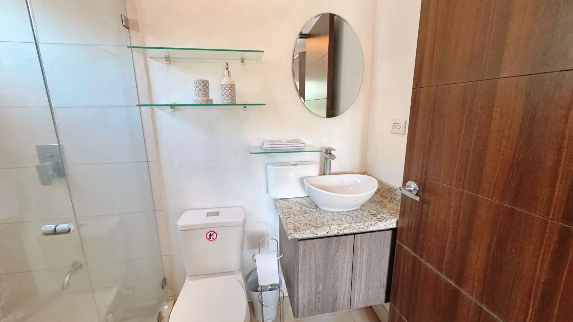 Modern 2-Bed Jacó Apartment for Rent with Pools & Playground - image 13