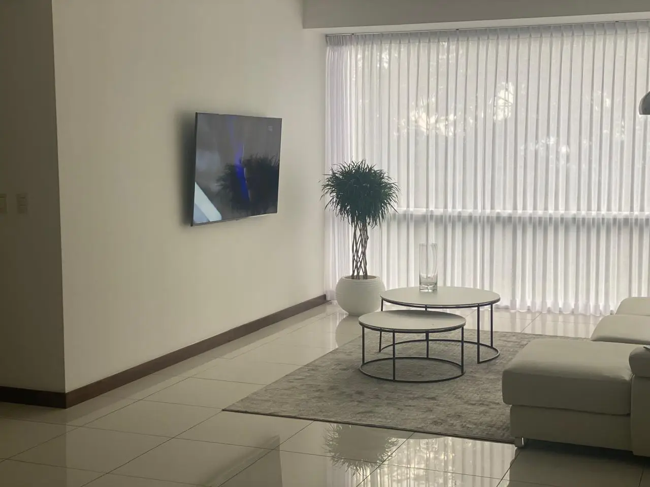 Modern Apartment for Rent or Sale - image 2