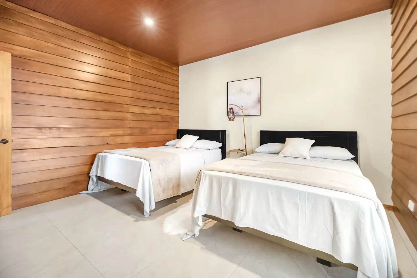 Exquisite Mountain View Hillside Retreat in Costa Rica with Panoramic Mountain Views - image 13