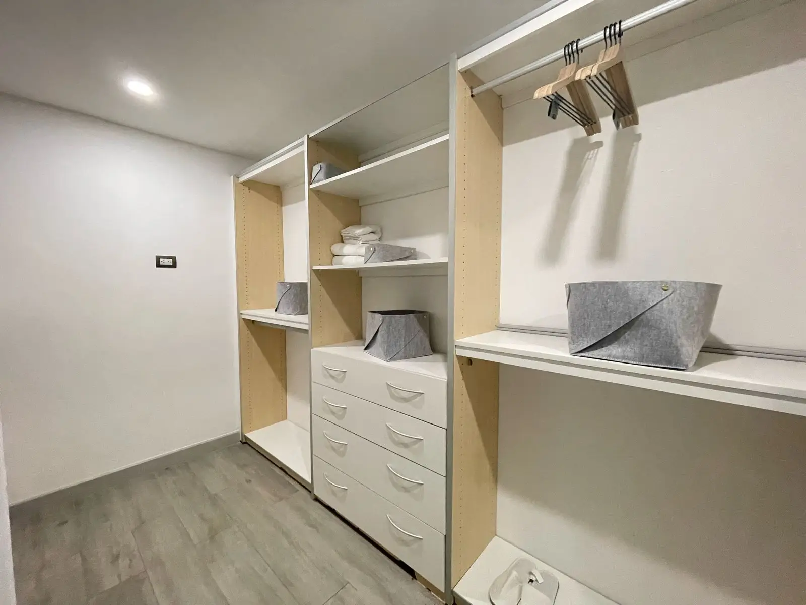 Luxury 3-BR Apartment in Secure Escazú Community - image 12