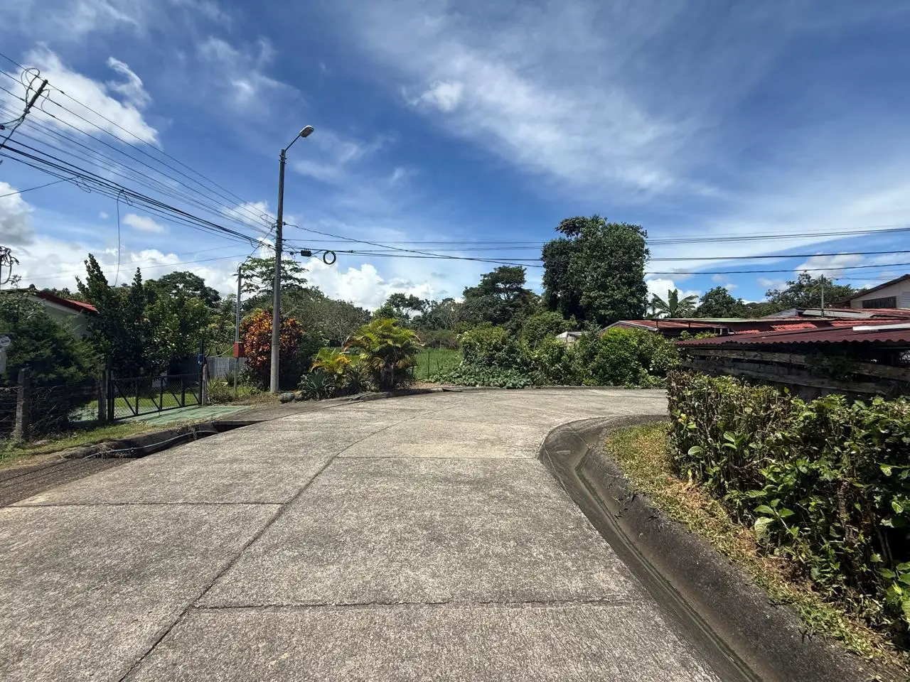 Prime Land in Pérez Zeledón, Costa Rica - Ideal for Development - image 6