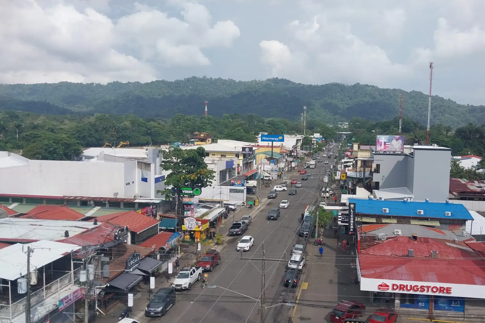 Prime Commercial Complex in Jacó: Investment Opportunity  - image 4