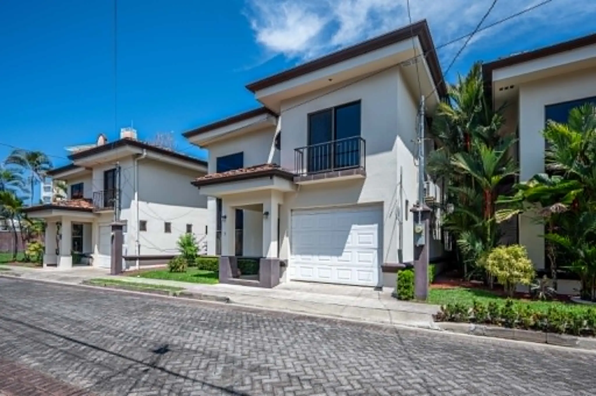 Rare Opportunity in Jacó’s Only Oceanfront Gated Home Community - image 10