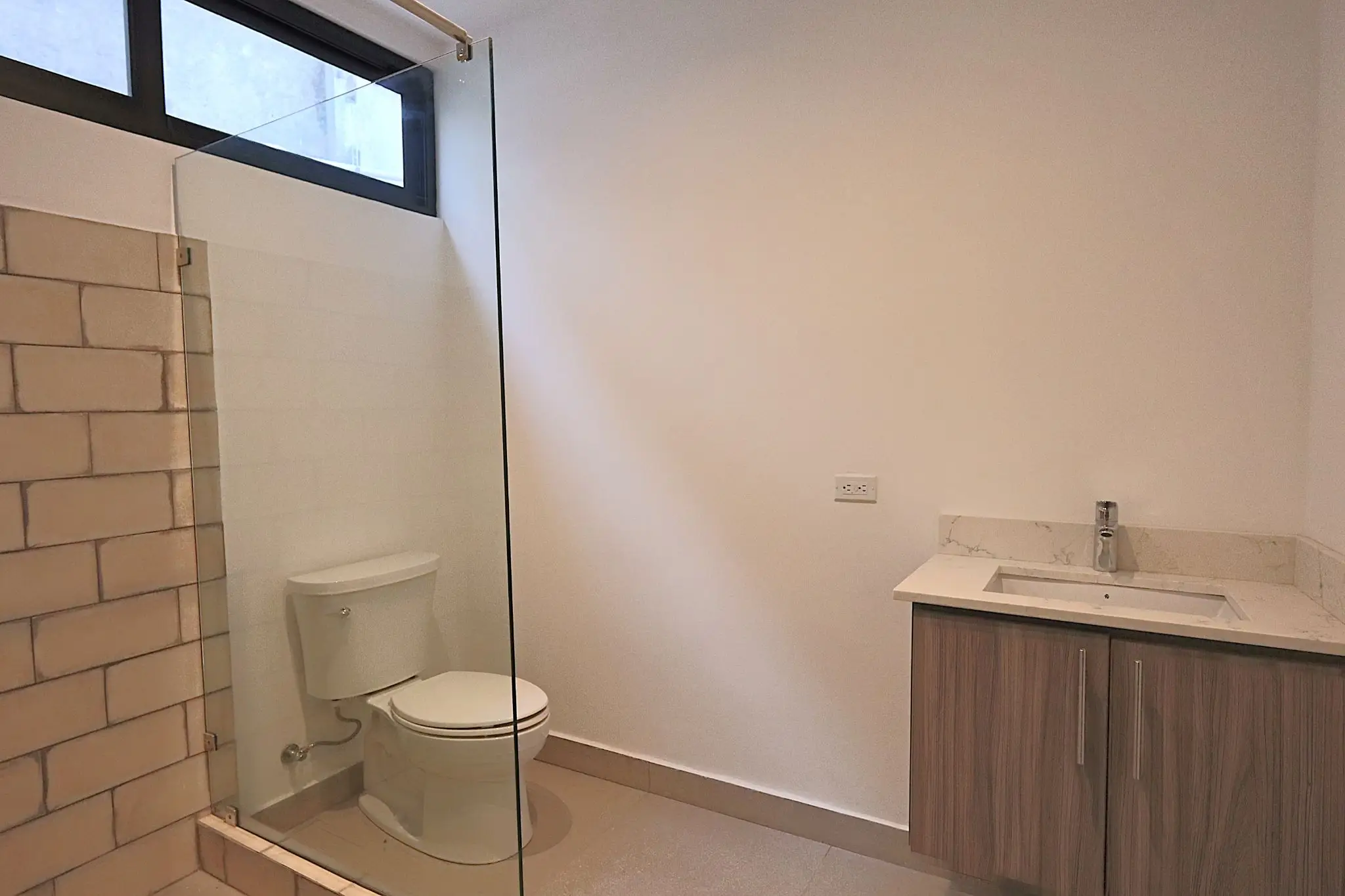 For Rent: New 1 and 2 bedroom Apartments in Escazu - image 7