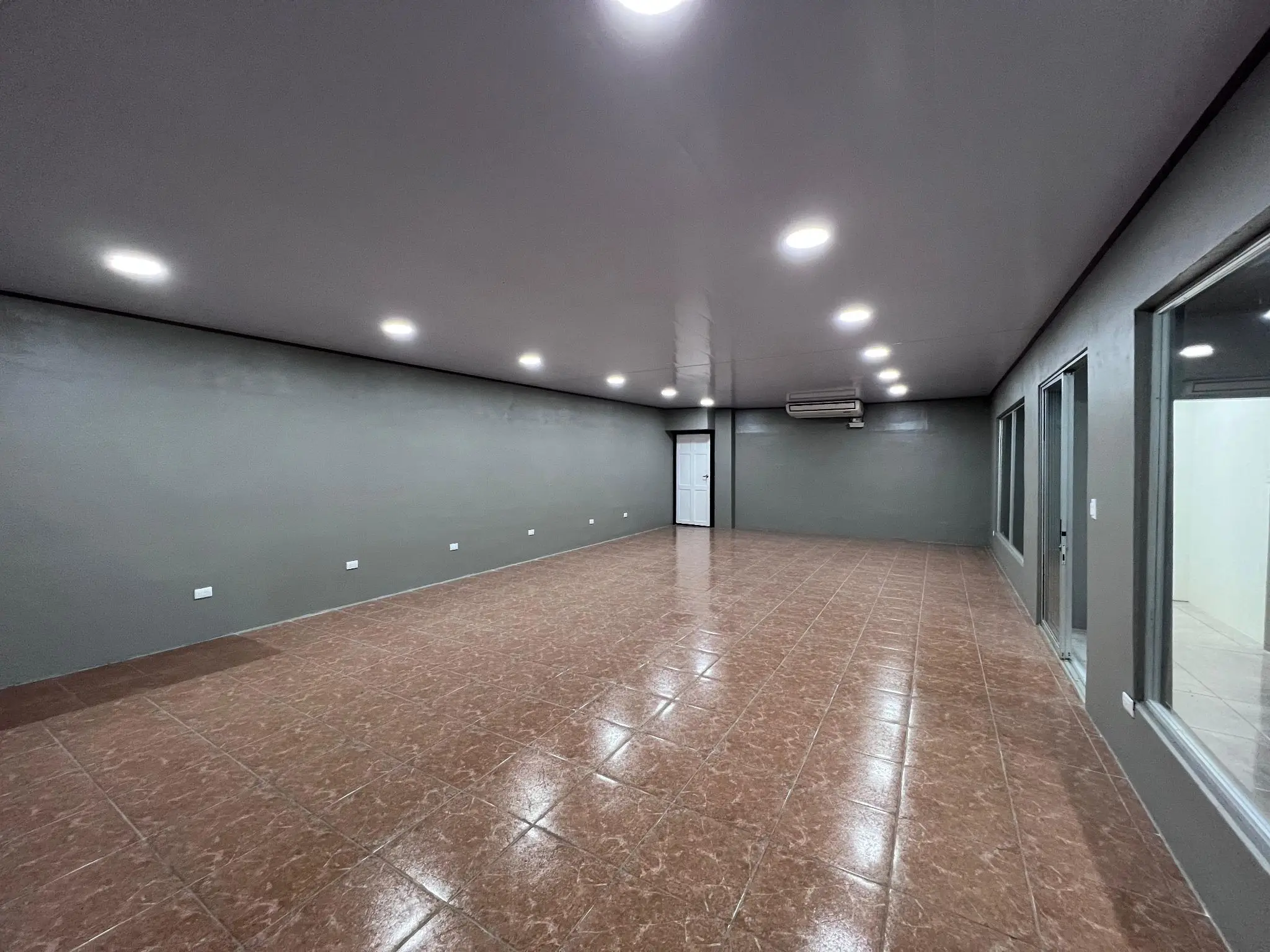 Alajuela Commercial Building: Prime Investment Opportunity - image 6