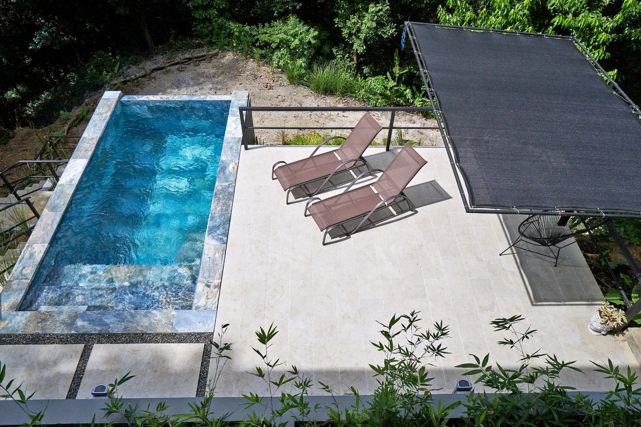 Tropical Villa in Santa Teresa, Steps from the Beach, with Additional Lot for Future Development - image 5