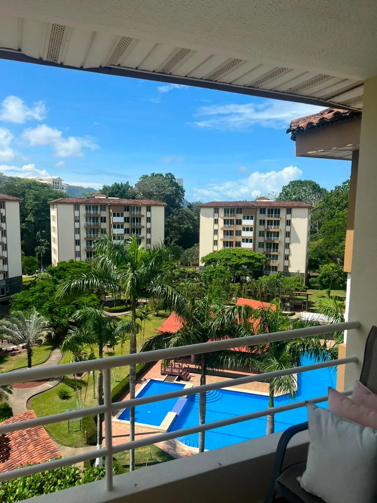  3-Bedroom Penthouse in Secure Jacó Gated Community, Costa Rica - image 2